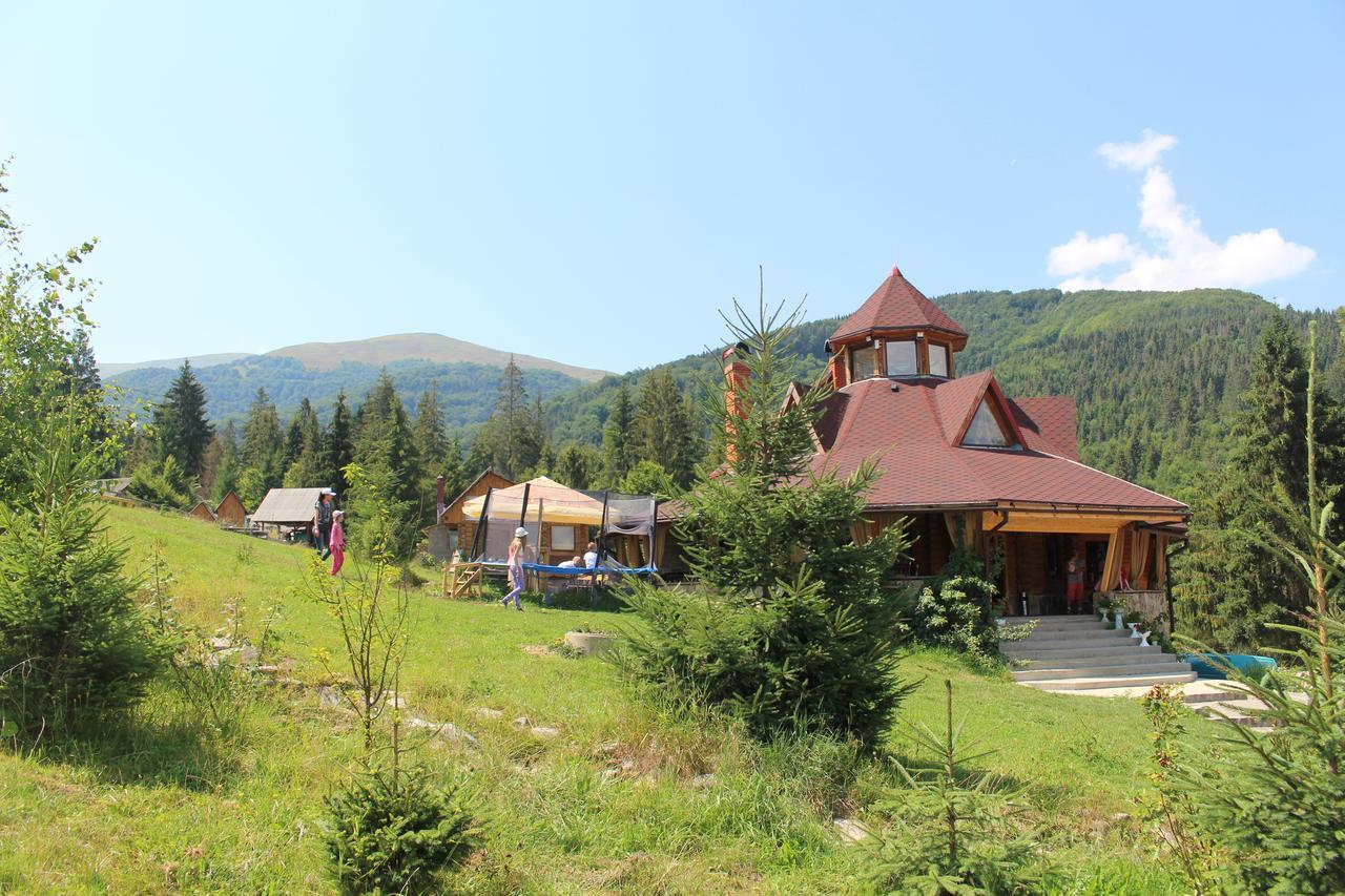 Goryanyn Hotel Pilipets Exterior foto